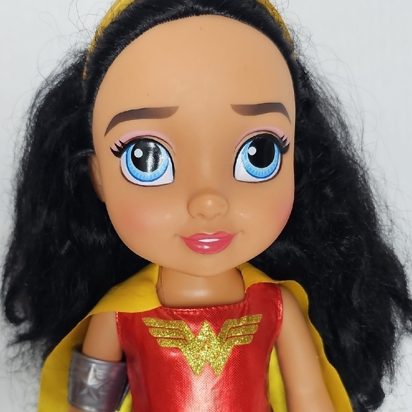 DC Comics Wonder Superhero Doll - Picture 2 of 5